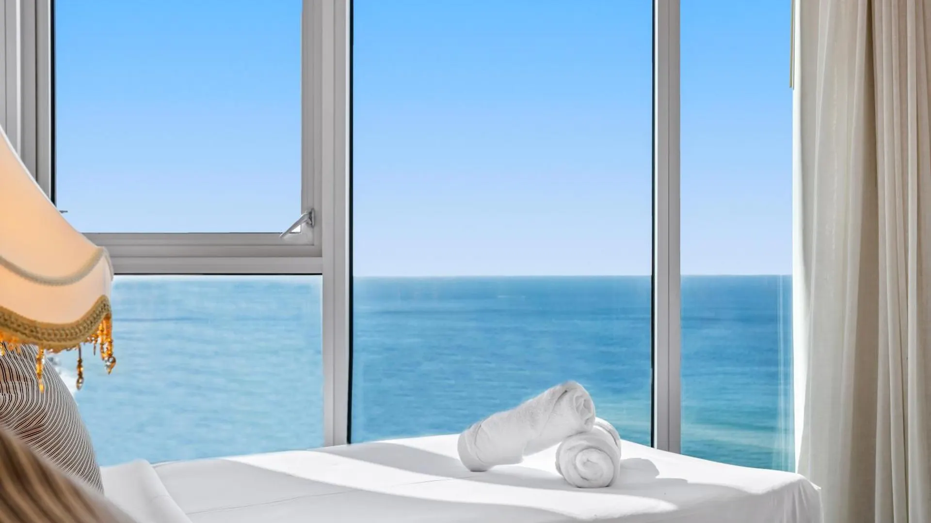 Apartment H Star Residences-- Paradise Stayz Gold Coast