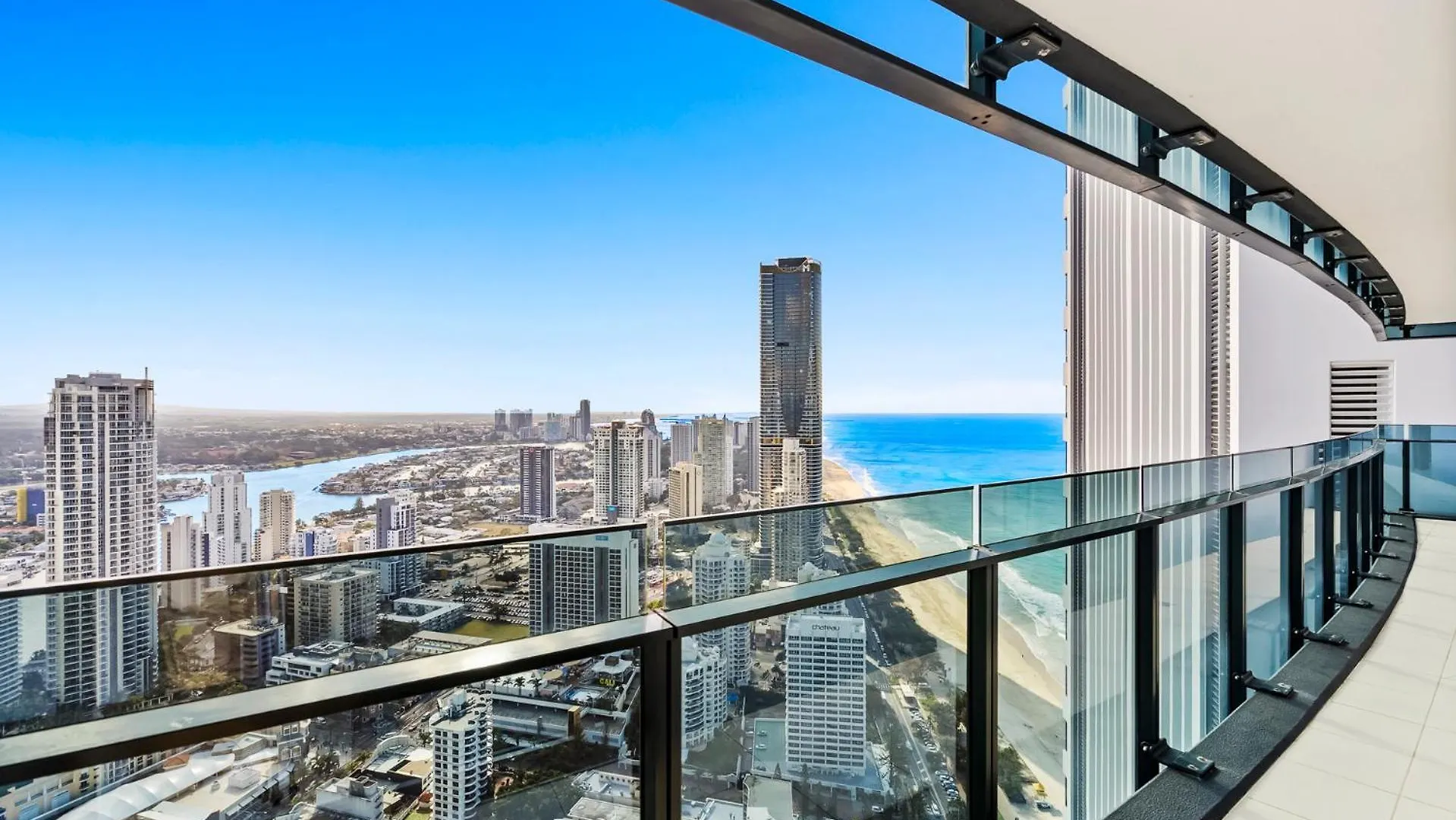H Star Residences-- Paradise Stayz Gold Coast Apartment