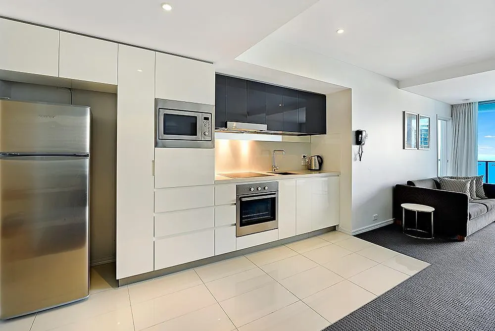 Apartment H Star Residences-- Paradise Stayz Gold Coast Australia