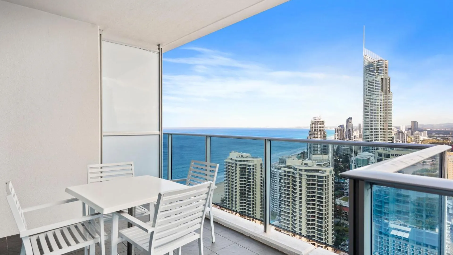 H Star Residences-- Paradise Stayz Gold Coast 0*,  Australia