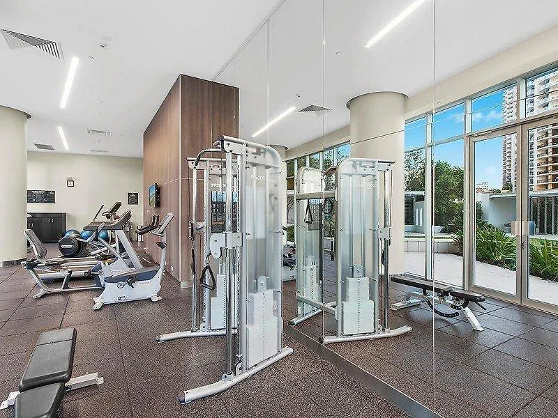 H Star Residences-- Paradise Stayz Gold Coast Apartment